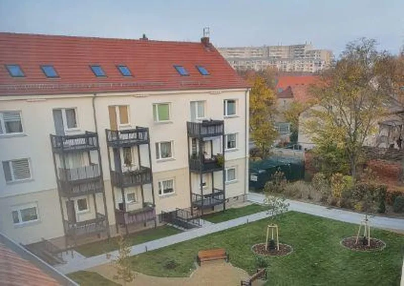 1 Zi. Whg. mit Balkon in Berlin-Marzahn in wunderschöner Anlage — photo 1